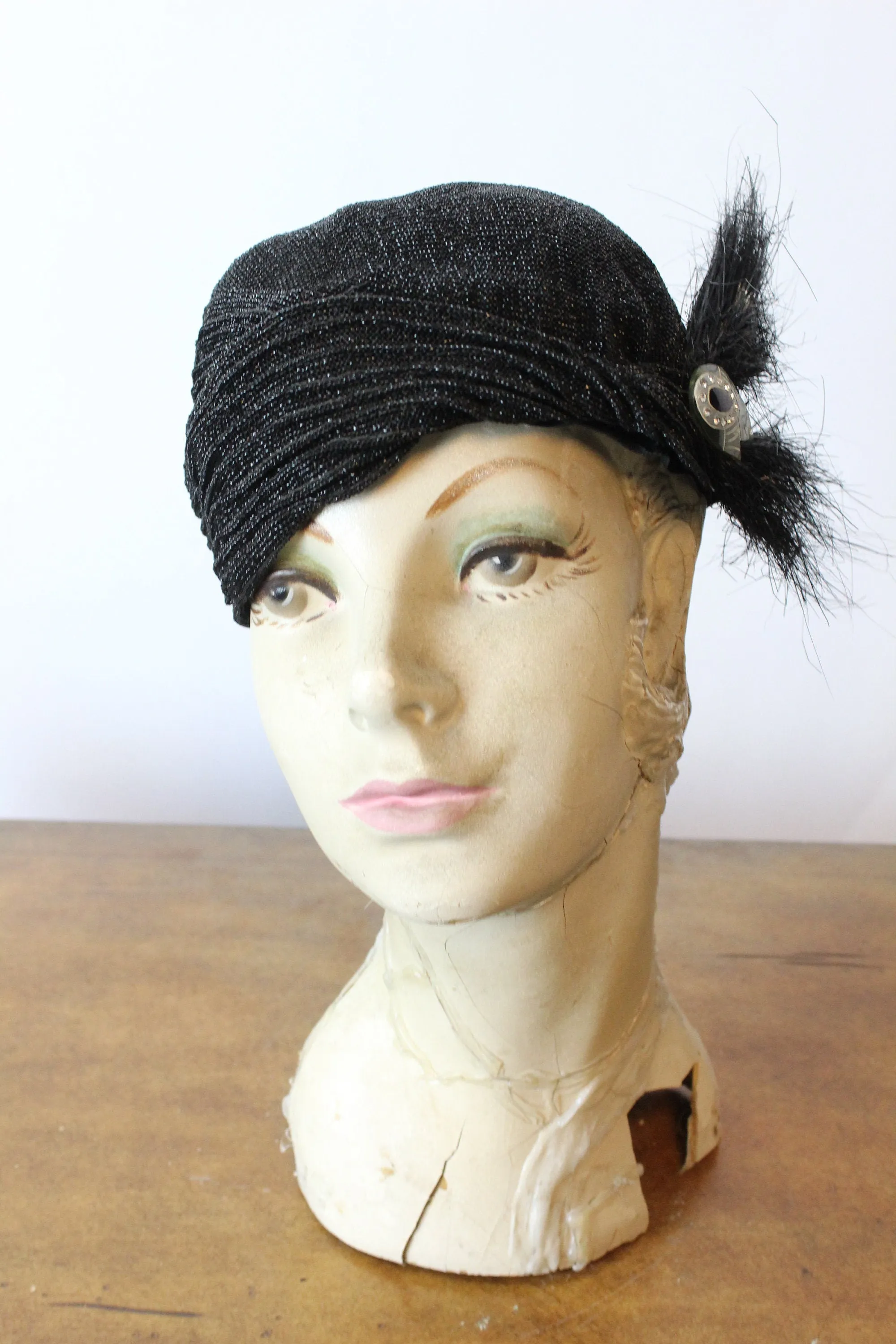 1920s LUREX ART DECO clip cloche hat | new fall