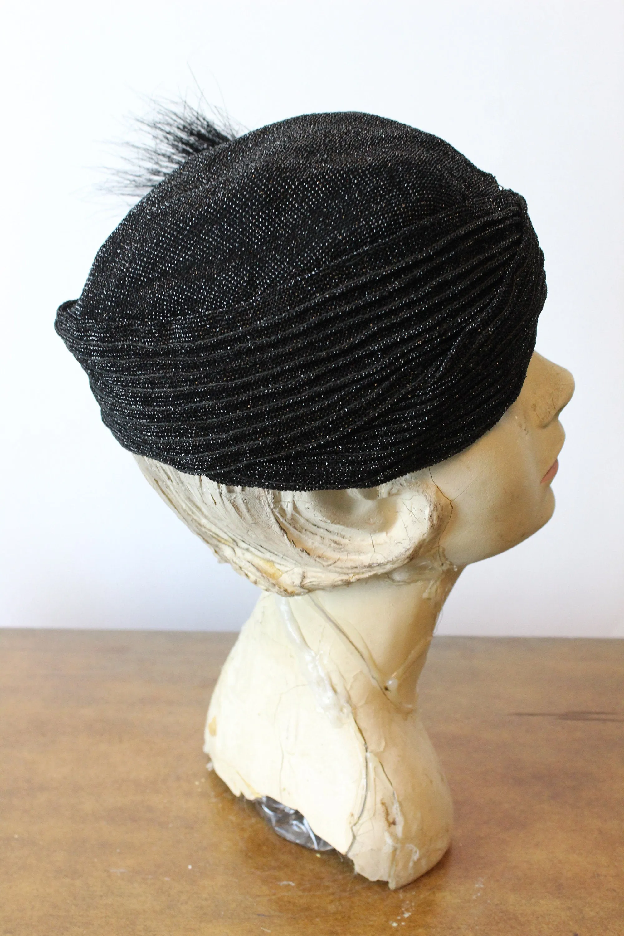 1920s LUREX ART DECO clip cloche hat | new fall