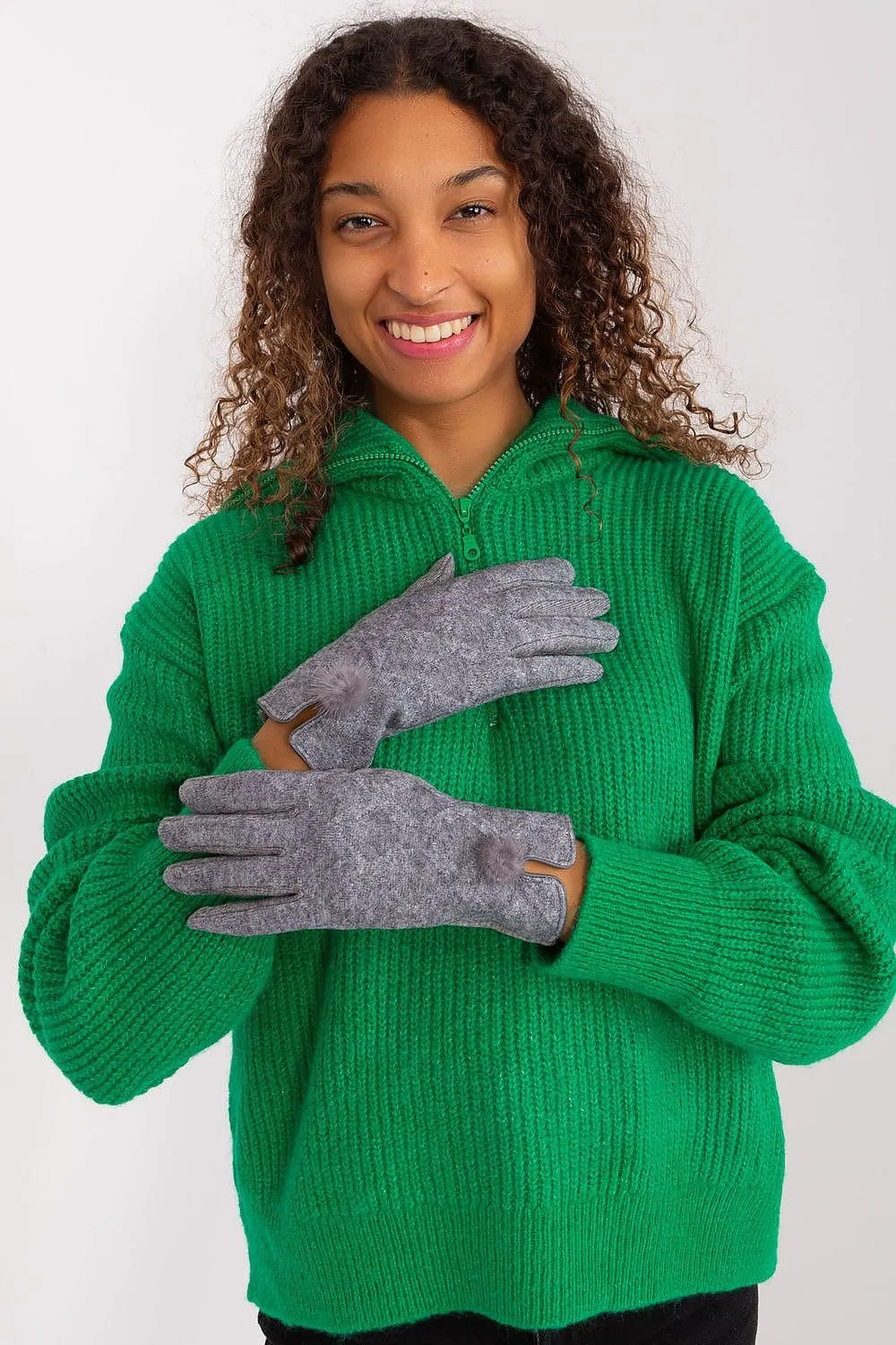 AT Pom Pom Gloves