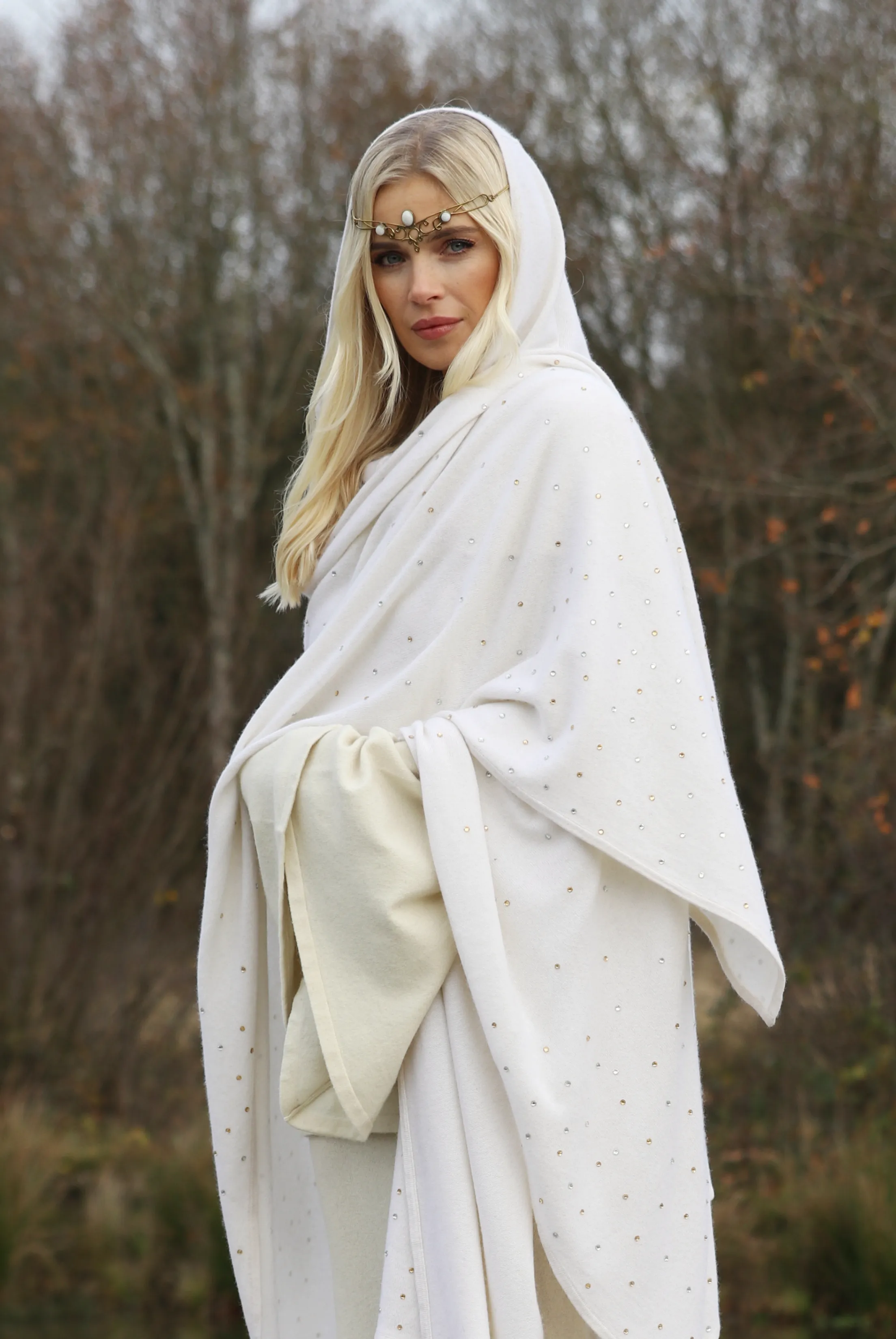 AVALON JEWELLED CASHMERE CAPE WINTER WHITE