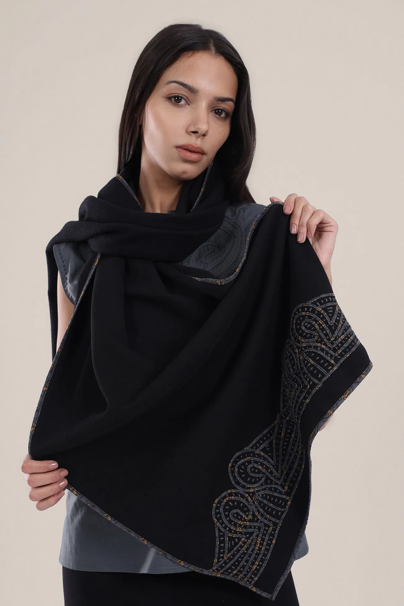 Embroidered cotton milton blend shawl