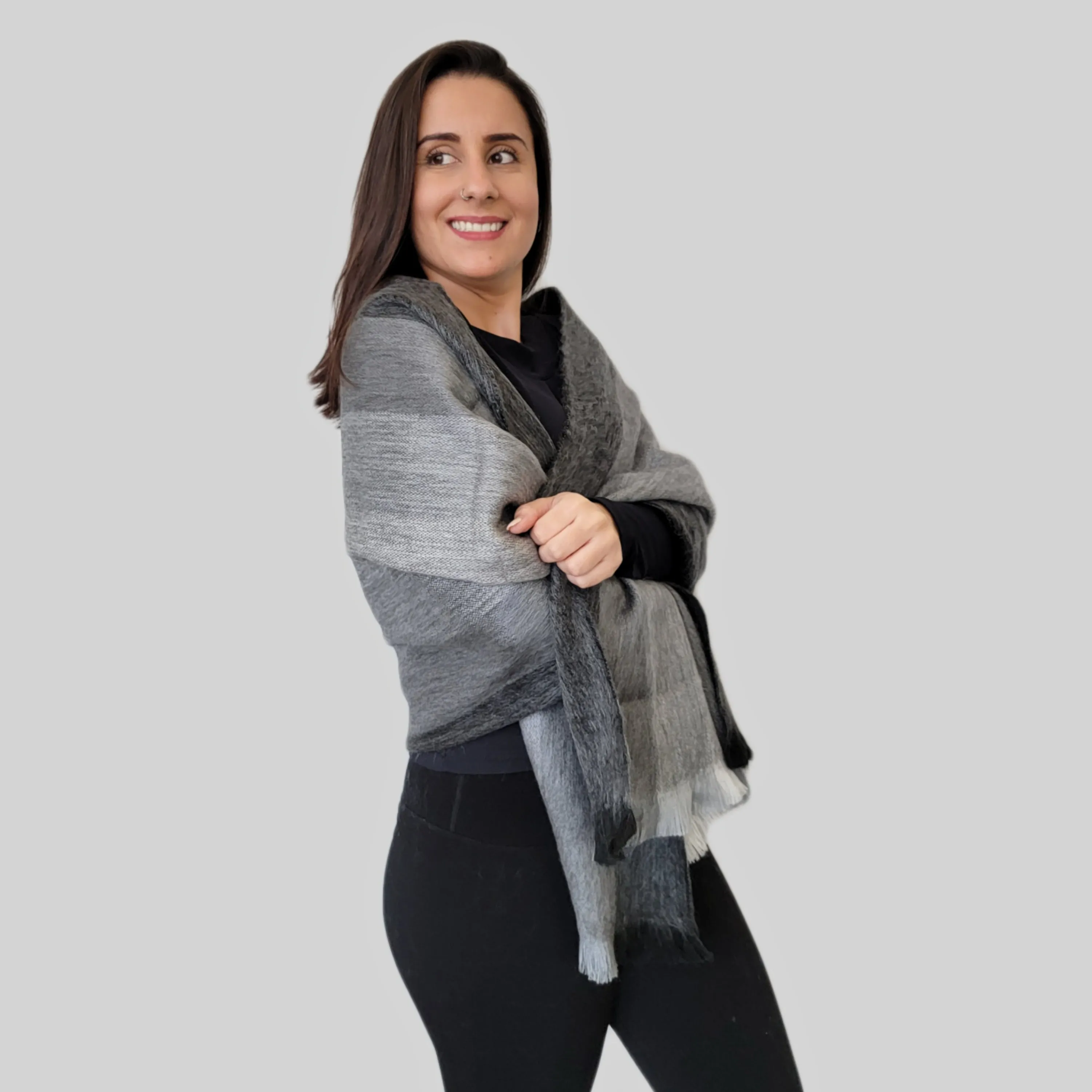 Fragata - Gray Striped Shawl