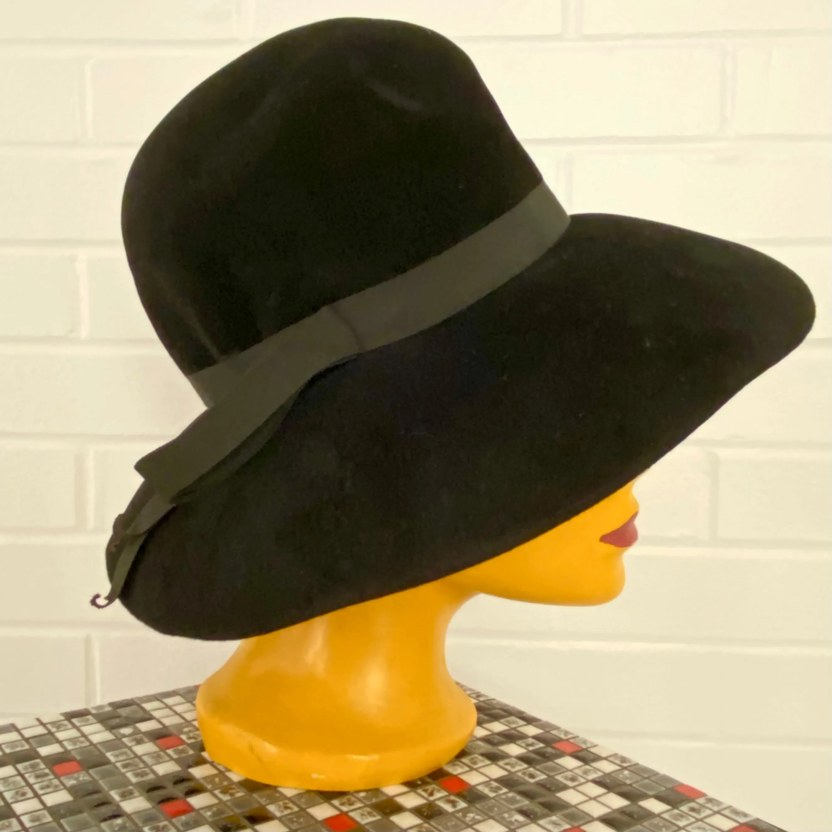 Late 50s/ Early 60s Mr. John Sophisticate Hat