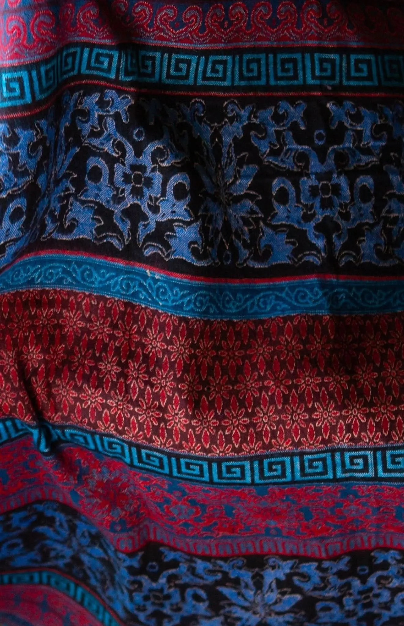 Mai Shawl for Men - Shanti