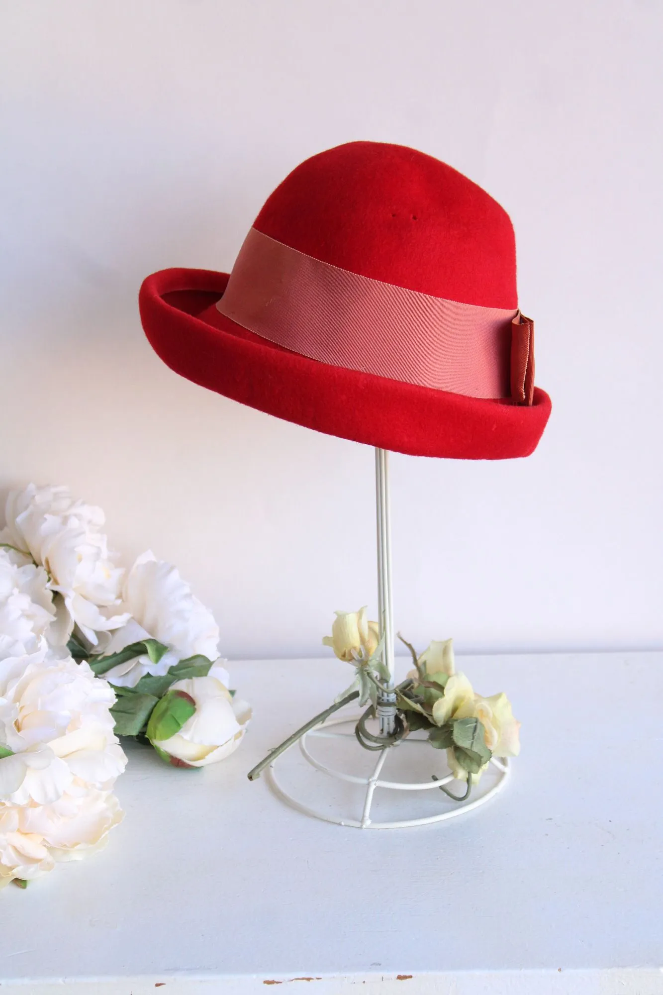 Vintage 1960s Milbrae Red Wool Bucket Hat with Grosgrain Ribbon Bow