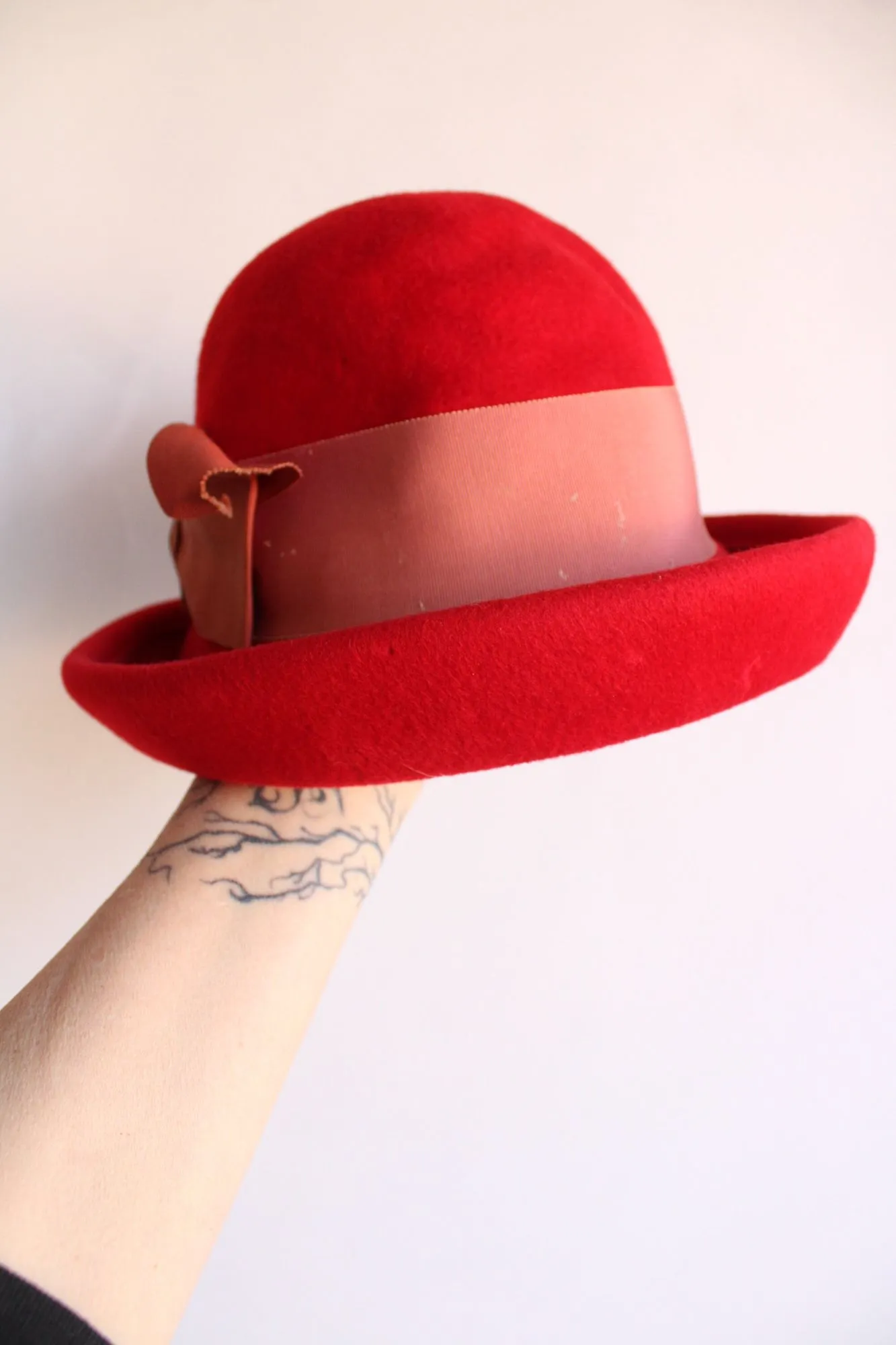 Vintage 1960s Milbrae Red Wool Bucket Hat with Grosgrain Ribbon Bow